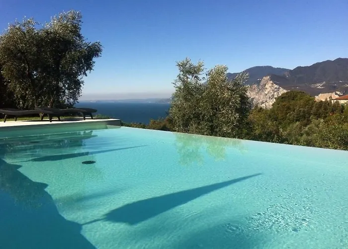 Guesthouse Grand ViewAlbergo